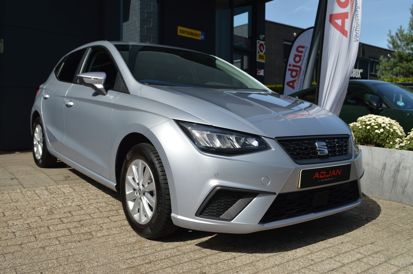 SEAT Ibiza - 1.0 TSI Style Business Intense Carplay | Cruise control | Parkeersensoren | Stoelverwarming - AutoWereld.nl