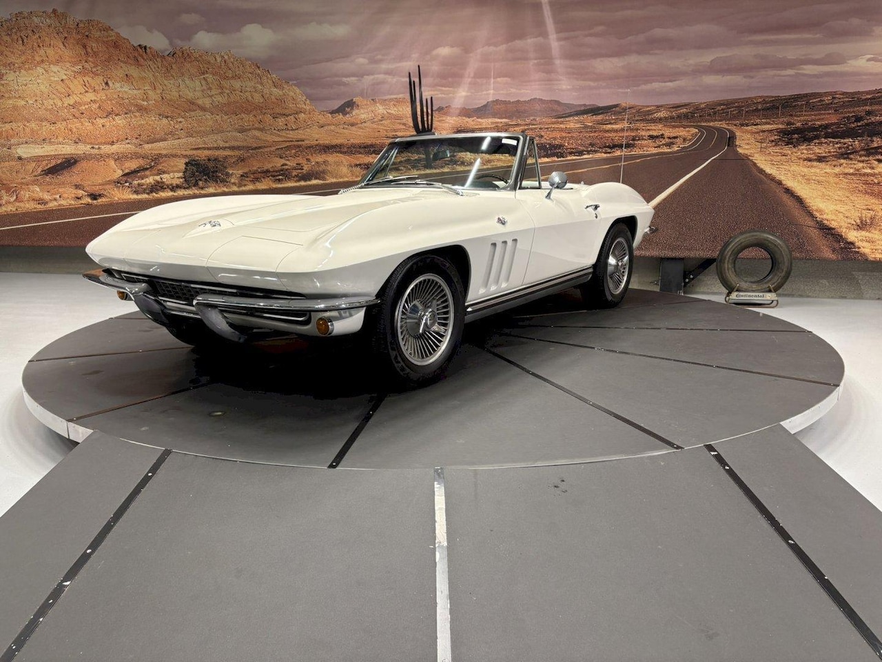 Chevrolet Corvette Convertible - C2 - AutoWereld.nl
