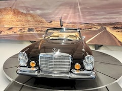 Mercedes-Benz 280 - W111 280SE 3.5 Cabriolet
