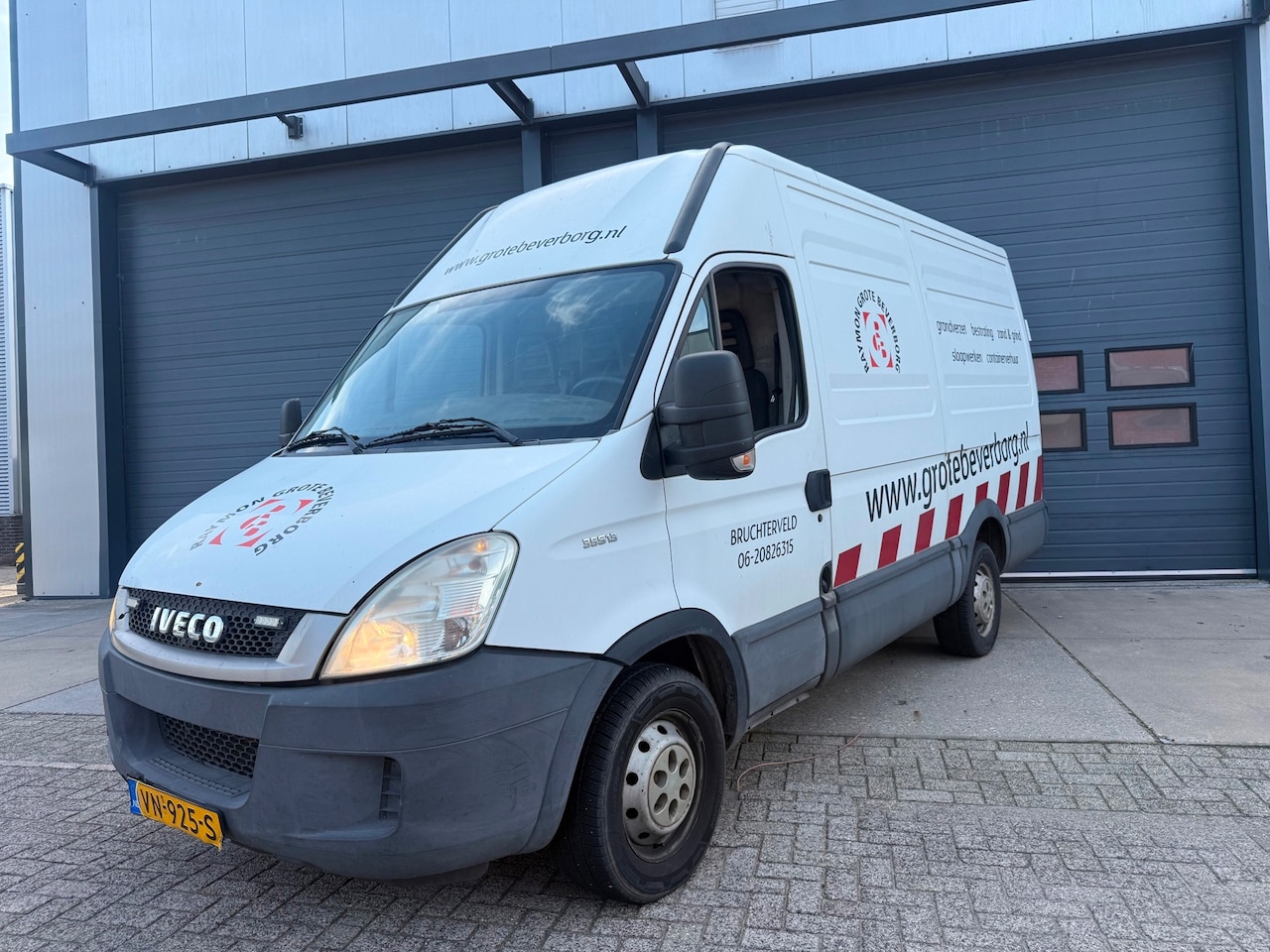 Iveco Daily - 35 S 13V 330 H2 35S13V 330 H2 - AutoWereld.nl