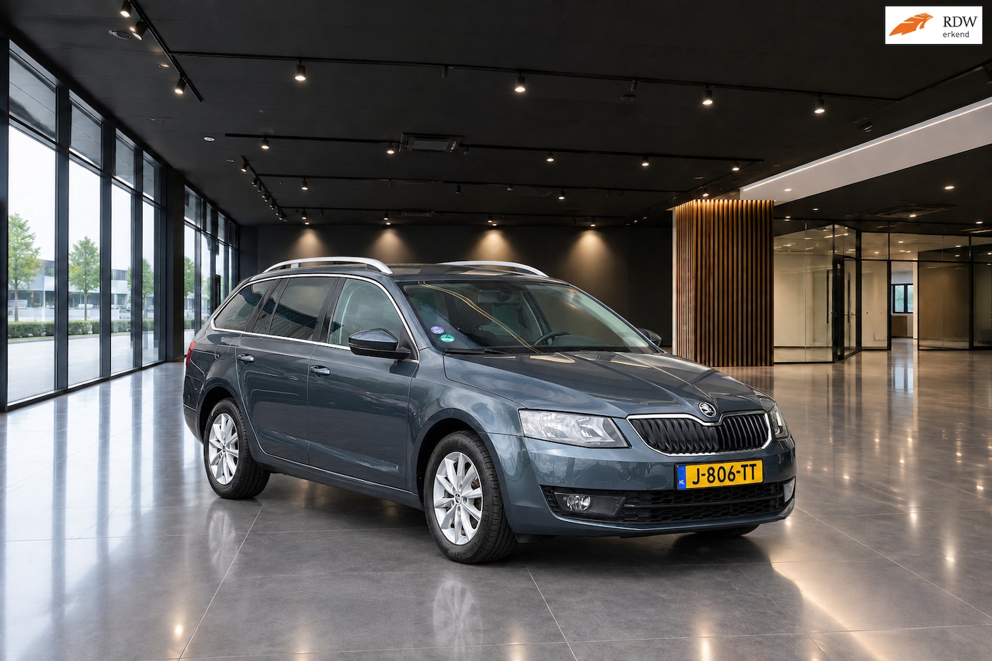 Skoda Octavia Combi - 1.2 TSI GREENTECH STYLE AIRCO NAVI NW-APK - AutoWereld.nl