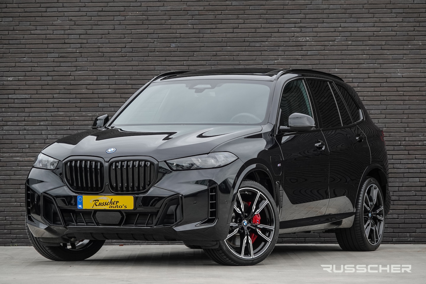 BMW X5 - xDrive50e 490Pk X-Drive | M-Sport Pro | Shadowline | Luchtvering | Panoramadak | 360° Came - AutoWereld.nl
