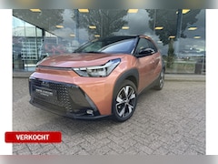 Toyota Aygo X - Hybrid 115 pulse Automaat * Stoelverwarming * Camera * Carplay