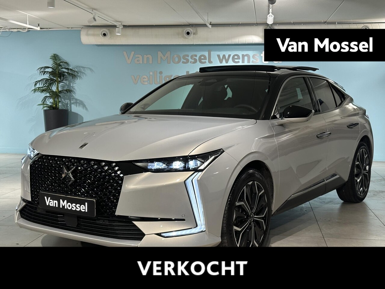 DS 4 - 1.6 PHEV 225 Étoile PANO | 360° VISION | FOCAL AUDIO | HEADUP DISPLAY | BOM VOL! - AutoWereld.nl