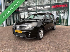 Dacia Sandero - 1.2 Recent nieuw beurt season banden