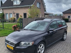 Volvo V50 - 2.4, Automaat, Keyless, Trekhaak, Pano, APK 9/27