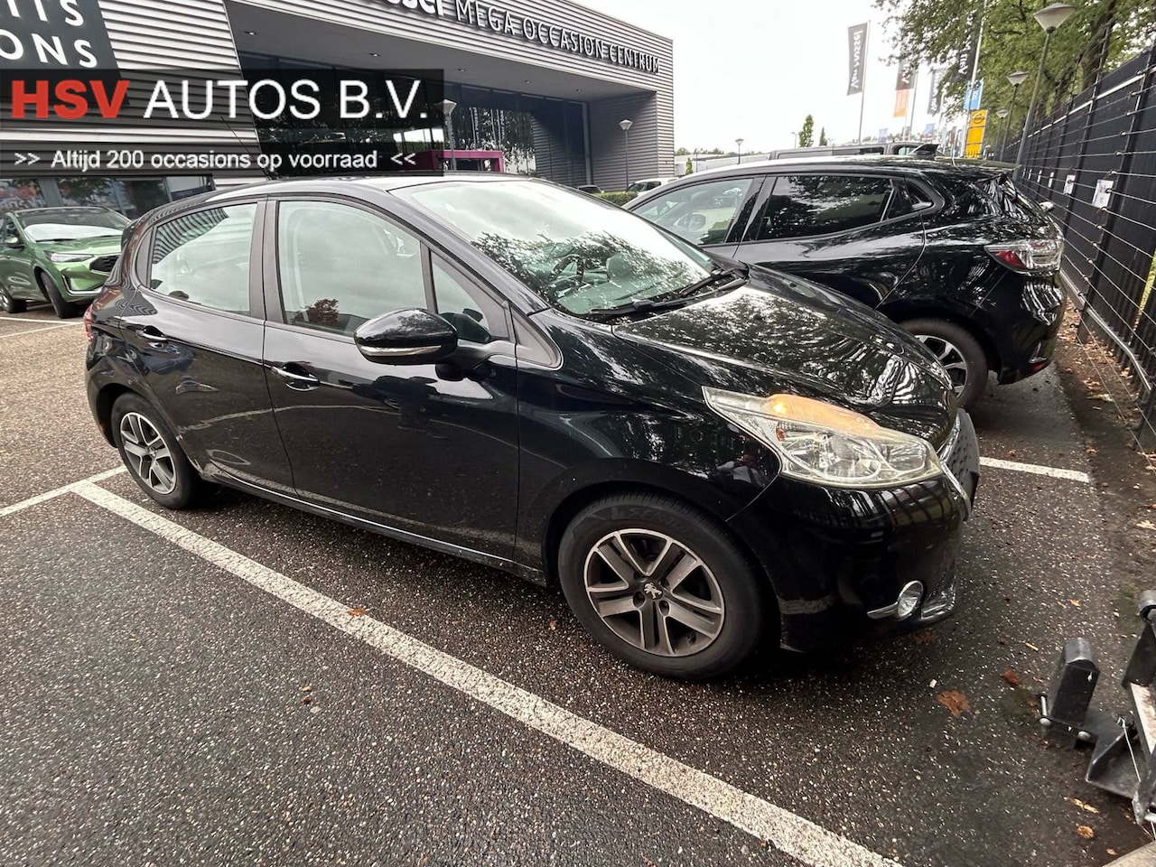 Peugeot 208 - 1.2 VTi Envy navi LM 4-deurs org NL - AutoWereld.nl
