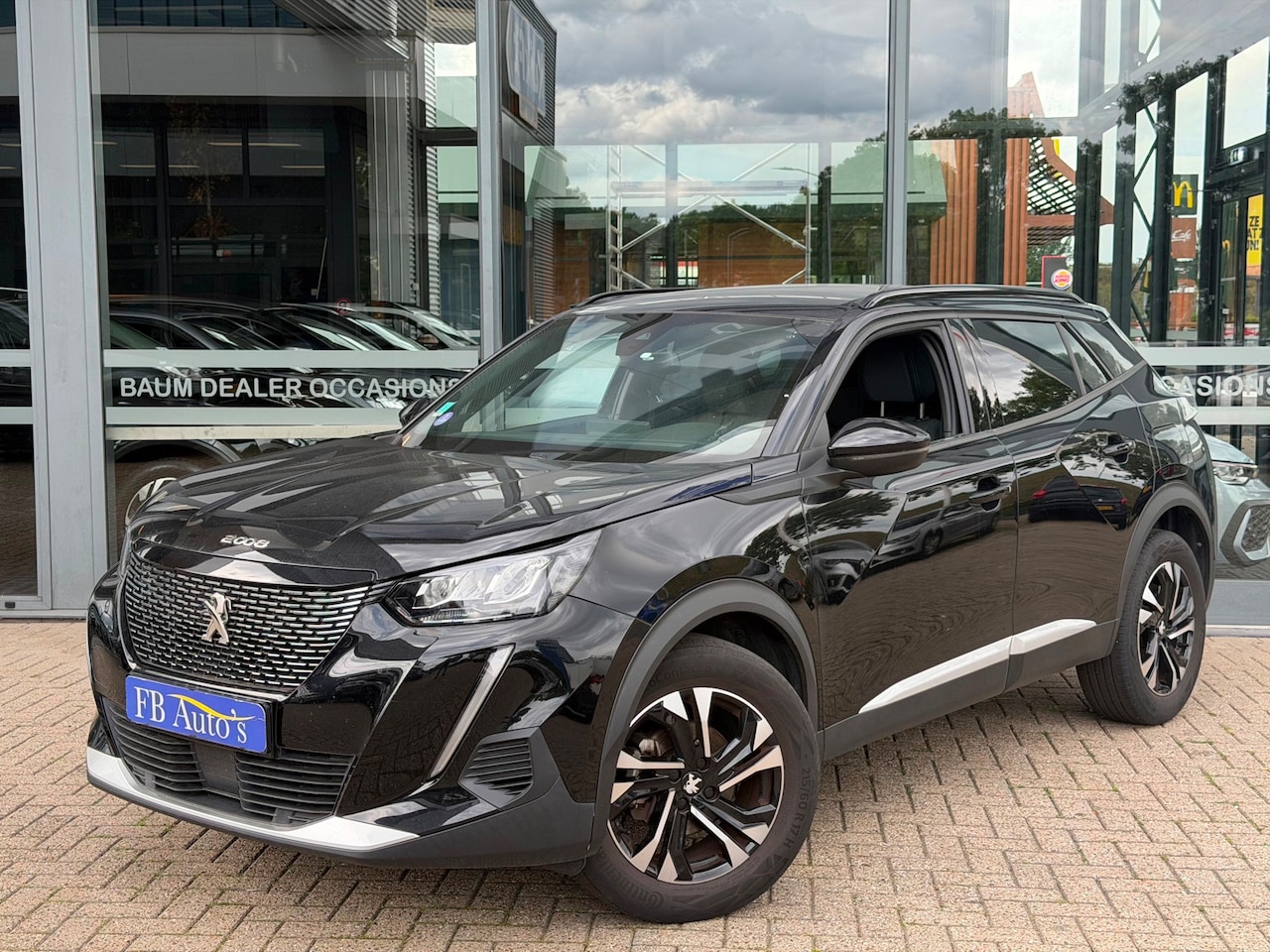 Peugeot 2008 - 1.2 PureTech Allure Pack Airco Lmv Navi Cruise Camera - AutoWereld.nl