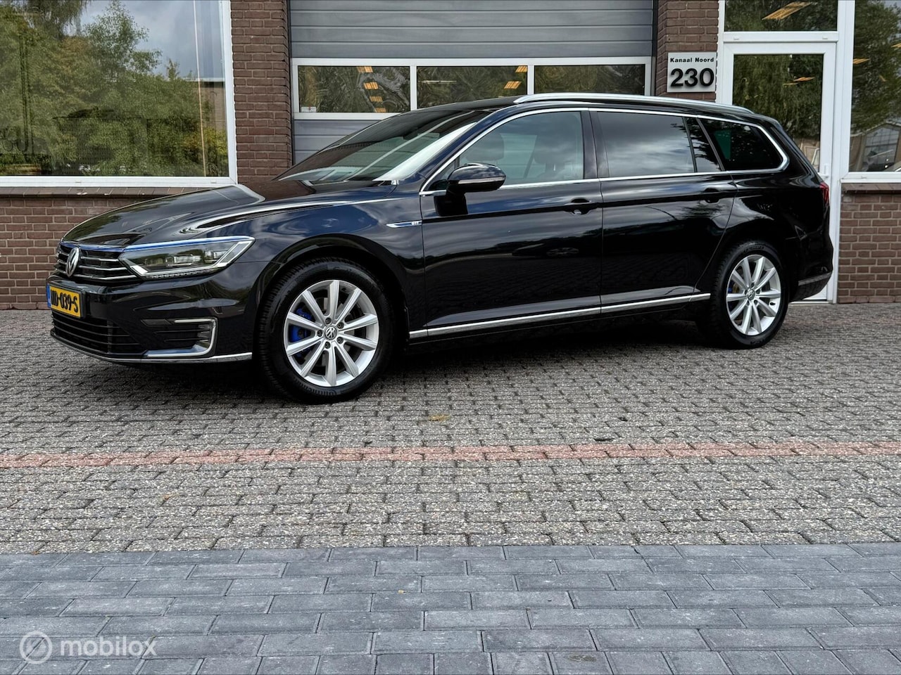 Volkswagen Passat Variant - 1.4 TSI GTE DSG FULL OPTIONS! - AutoWereld.nl