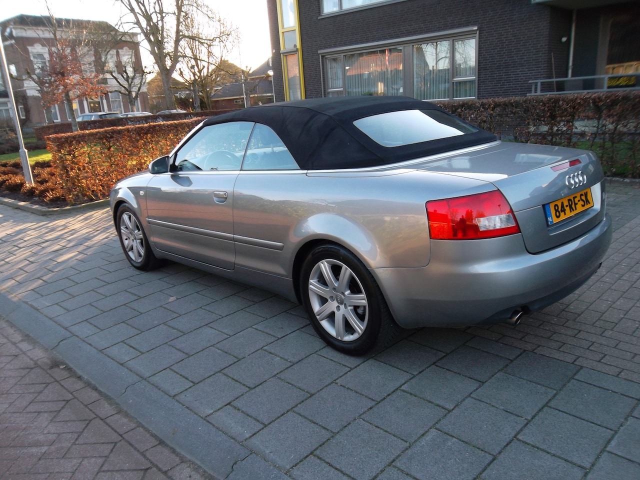 Audi A4 Cabriolet - 2.4 V6 125KW Cabrio 2002 Grijs Airco Nieuwe APK
