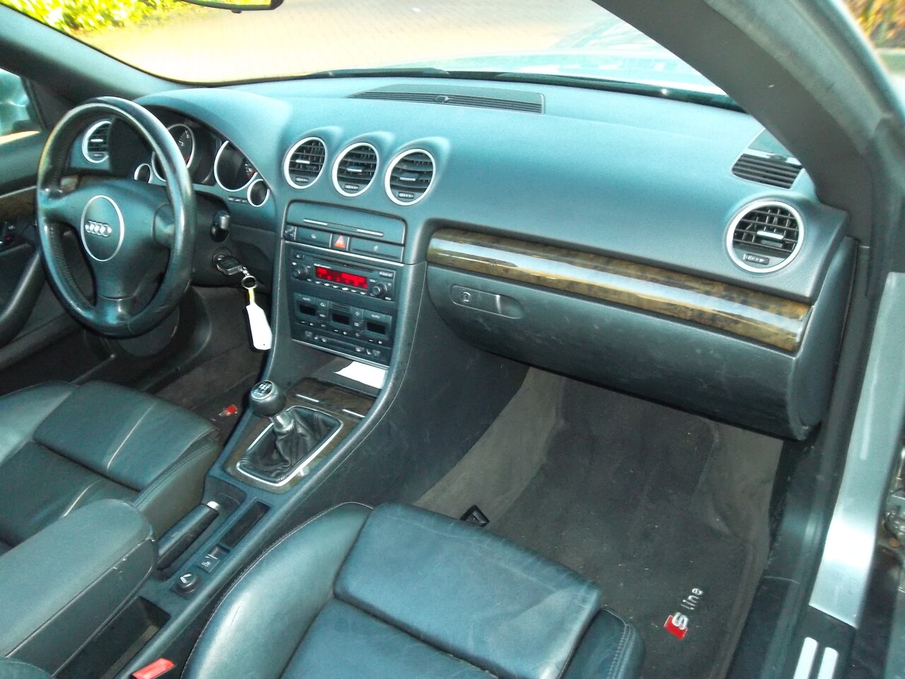 Audi A4 Cabriolet - 2.4 V6 125KW Cabrio 2002 Grijs Airco Nieuwe APK