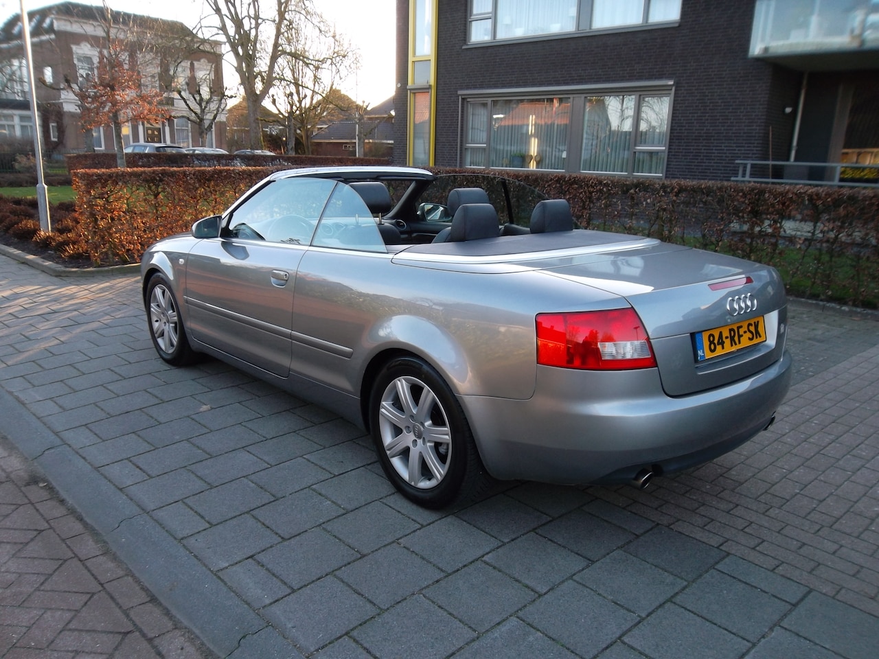 Audi A4 Cabriolet - 2.4 V6 125KW Cabrio 2002 Grijs Airco Nieuwe APK