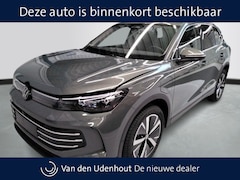 Volkswagen Tiguan - 1.5 eHybrid 204pk Elegance / Leder / Navigatie / 360-Camera