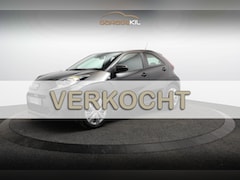 Toyota Aygo X - 1.0 VVT-i MT Play Dealeronderh. / Smartphone Integratie / DAB radio / Achteruitrijcamera /
