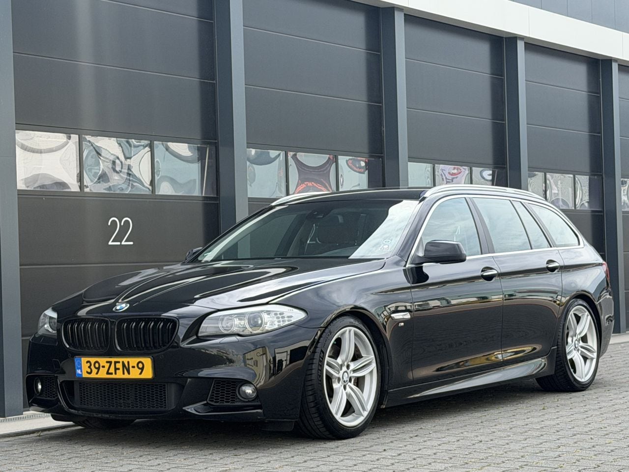 BMW 5-serie Touring - 525d M-Pakket Camera Xenon PDC - AutoWereld.nl