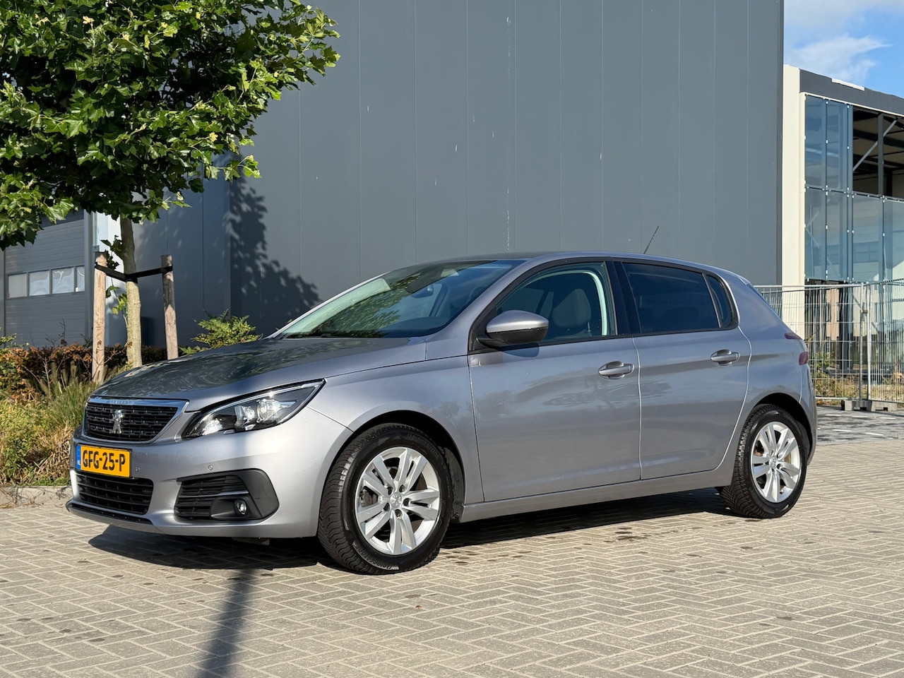 Peugeot 308 - 1.2 PureTech Blue Lease Allure 1.2 PureTech Blue Lease Allure - AutoWereld.nl