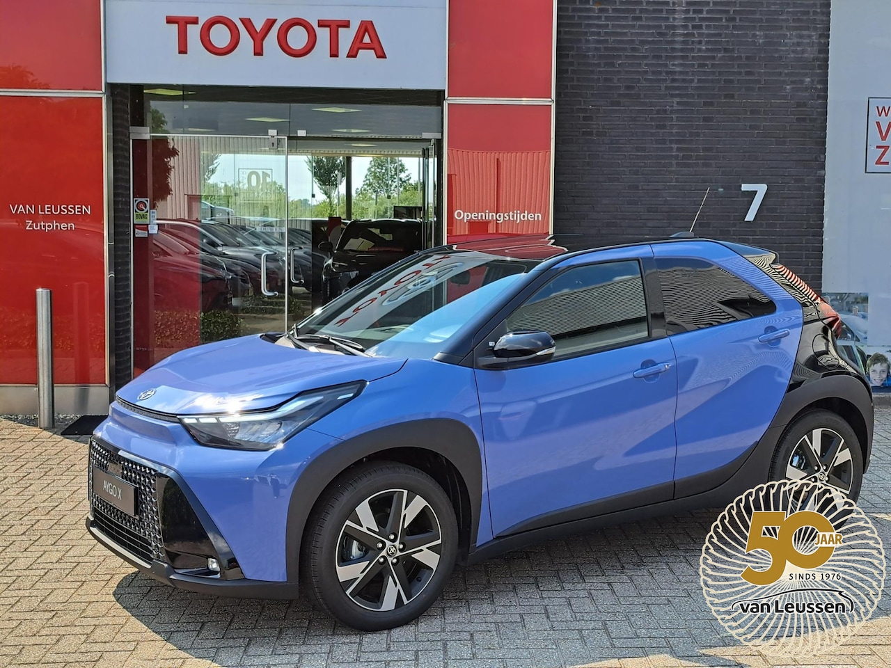 Toyota Aygo X - Hybrid 115 Pulse APPLE/ANDROID CAMERA CLIMA 17"LMV EL-SPIEGELS PRIVACY-GLASS - AutoWereld.nl