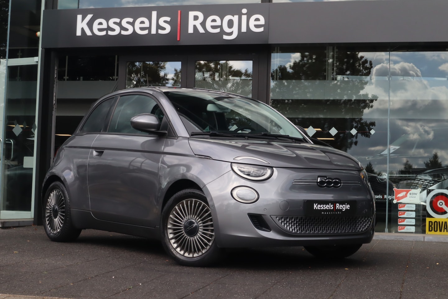 Fiat 500 - Icon 42 kWh | Navi | Camera | CarPlay | LED | Cruise | Stoelverwarming - AutoWereld.nl