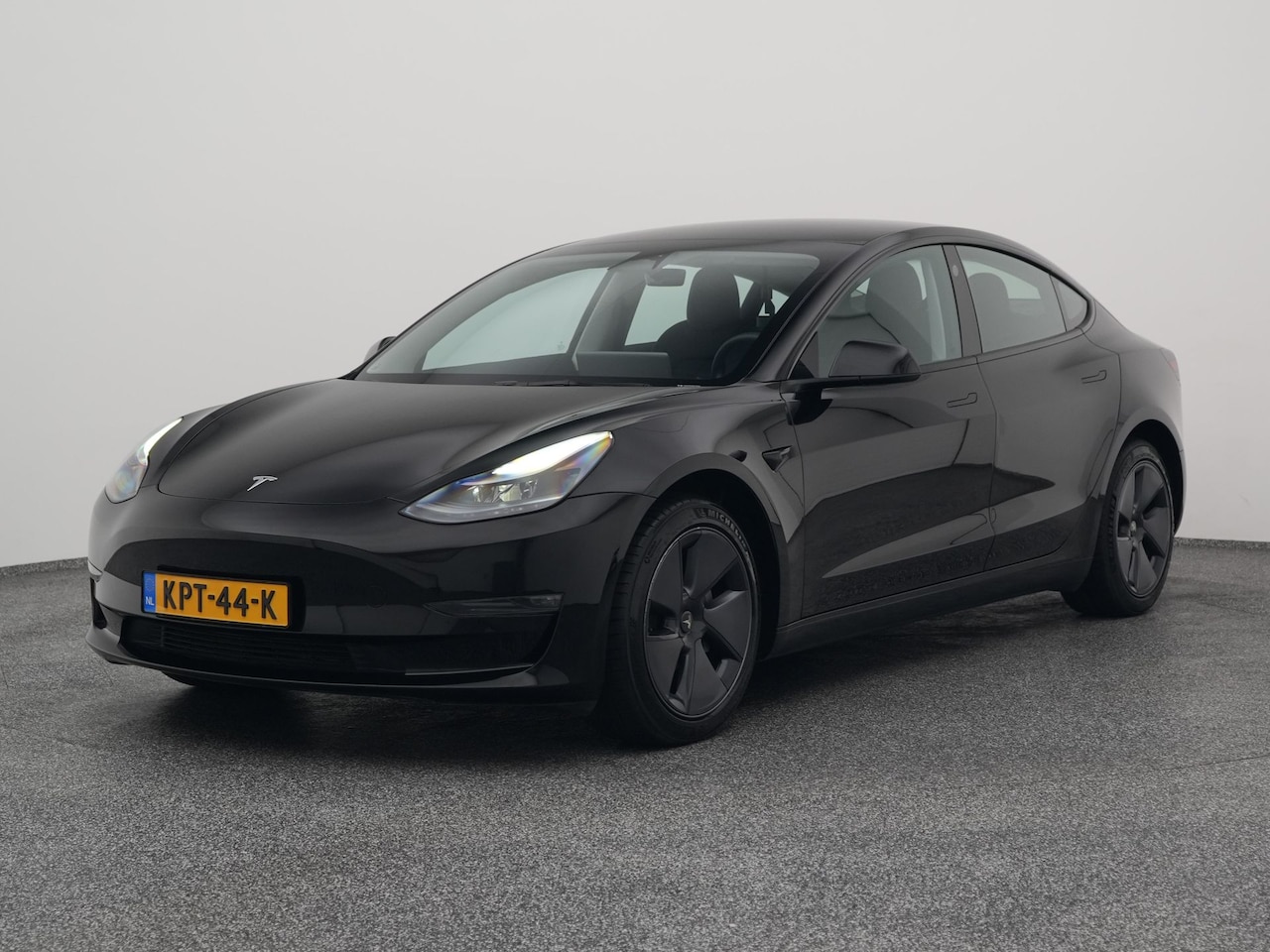 Tesla Model 3 - Long Range AWD 75 kWh | PANO | CAMERA | STOELVERW. - AutoWereld.nl
