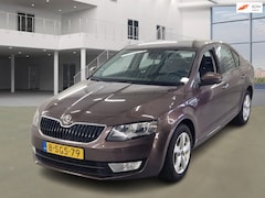 Skoda Octavia - 1.2 TSI Greentech Ambition NAVI PSENSOR CRUISE 2 X SLEUTELS