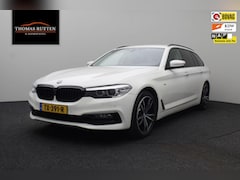 BMW 5-serie Touring - 520i High Executive 2018 | Navigatie | Stoel & Stuurverwarming | Achteruitrij Camera | Ele
