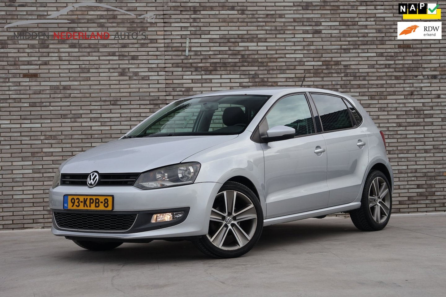 Volkswagen Polo - 1.4-16V Highline * 5 DEURS * AIRCO * CRUISE CONTROLE * APK 2027 * - AutoWereld.nl