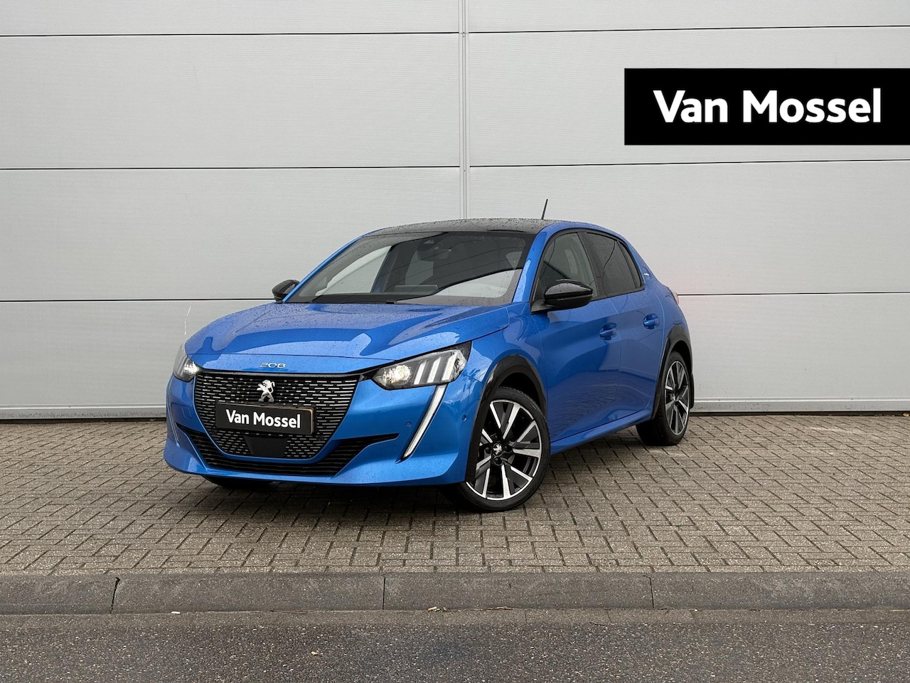 Peugeot 208 - 1.2 PureTech GT-Line | Panoramadak | Adaptieve Cruise Control | Camera | Apple Carplay/And - AutoWereld.nl