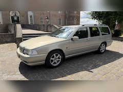 Volvo V70 - 2.4 AUT 170 pk, ijskoude airco, APK, NAP