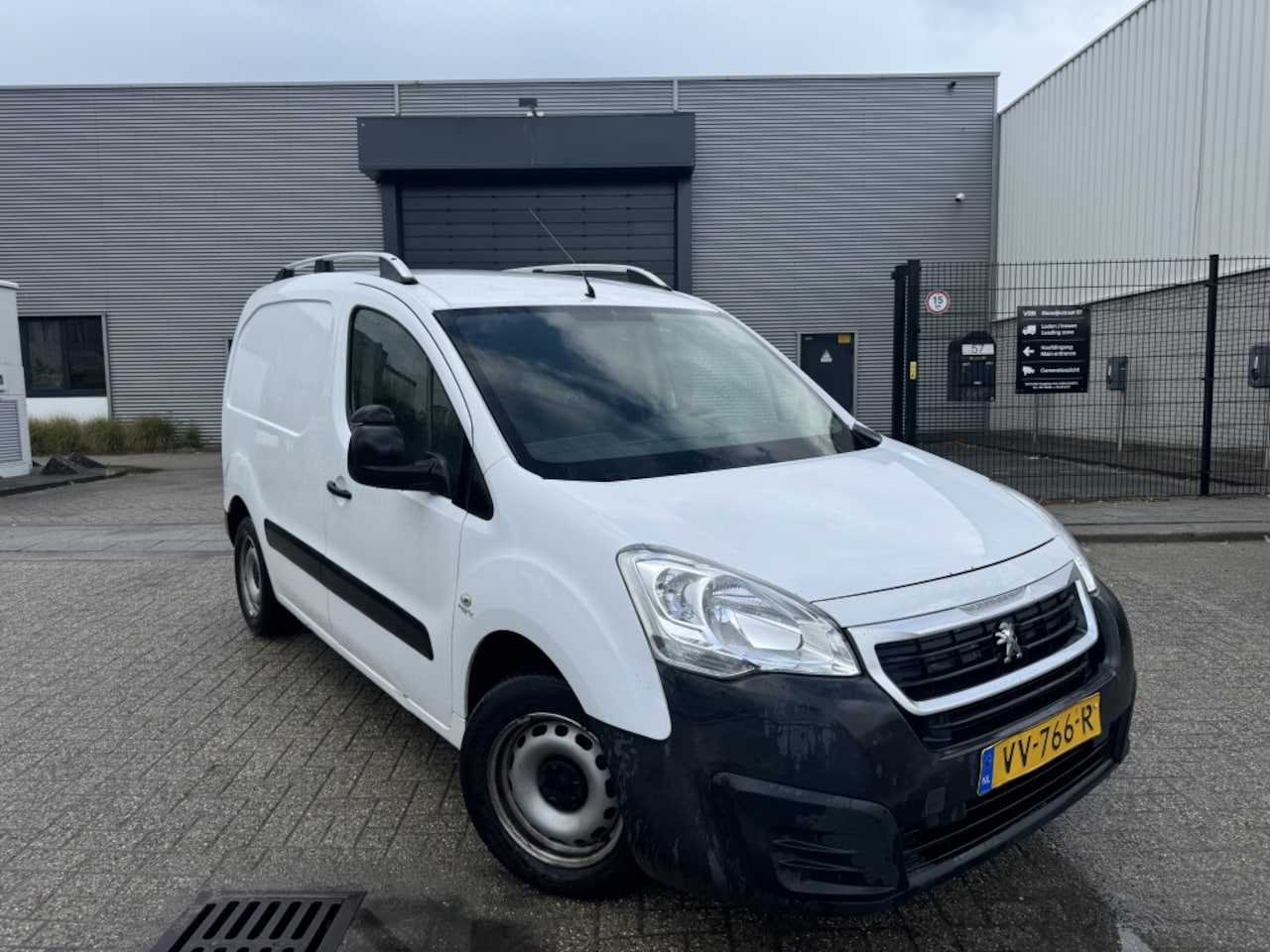 Peugeot Partner - 1.6 HDI AIRCO CRUISE BT FACELIFT - AutoWereld.nl