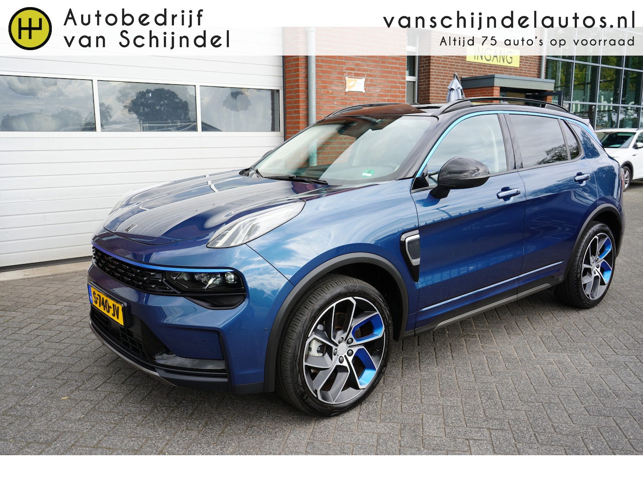 Lynk & Co 01 - 1.5 261PK! ORIGINEEL NEDERLANDS 10X OP VOORRAAD DEALER ONDERHOUDEN 360CAMERA 6,6KWH LADER - AutoWereld.nl