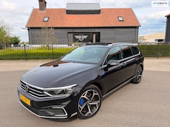 Volkswagen Passat Variant - 1.4 TSI PHEV GTE PANO/DAK VIRTUAL COCKPIT LEER NAVI CAMERA IQ-MATRIX ELECTR-TREKHAAK