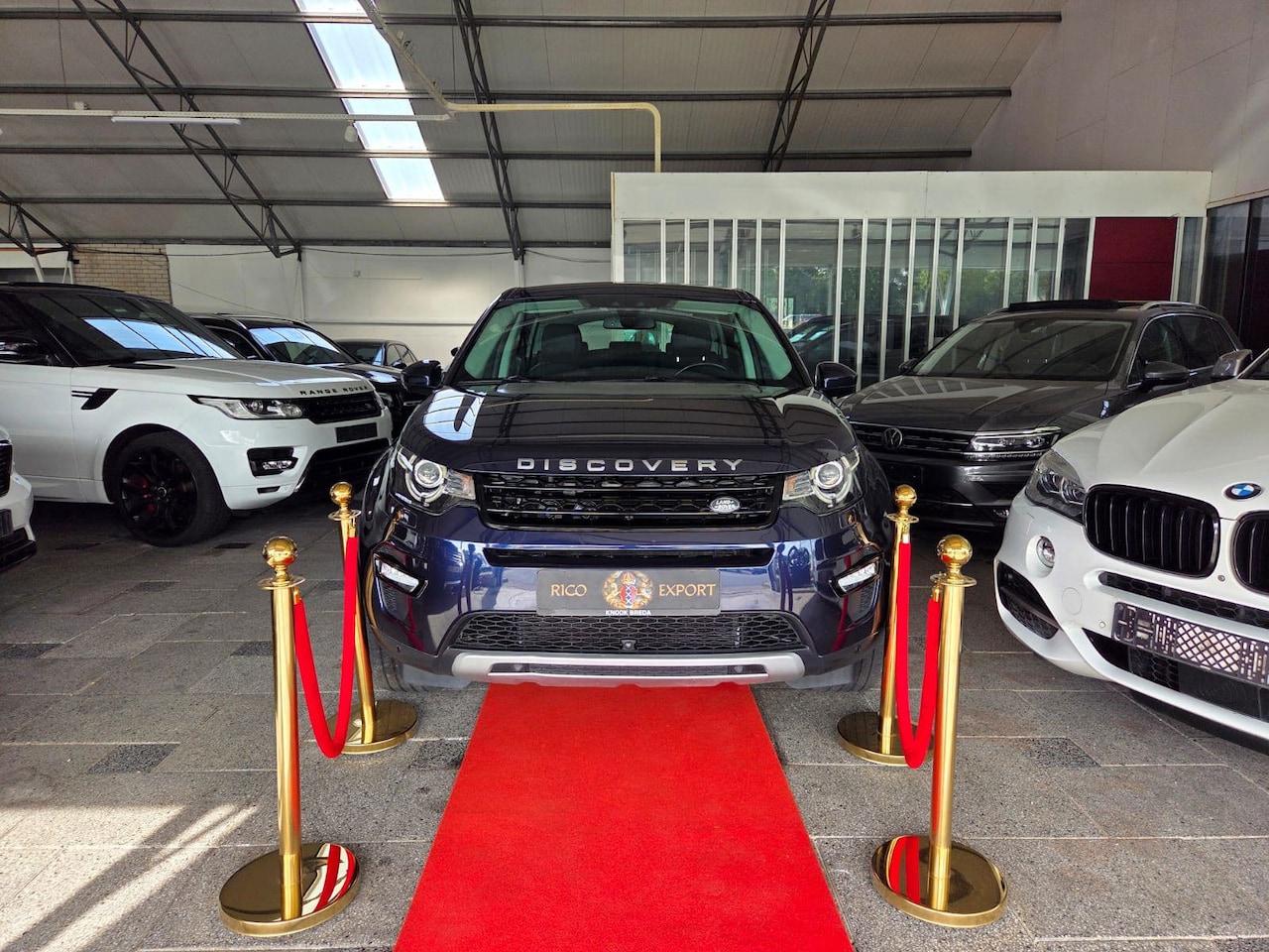Land Rover Discovery Sport - 2.0 TD4 HSE AUTOMAAT PANORAMA FULL! - AutoWereld.nl