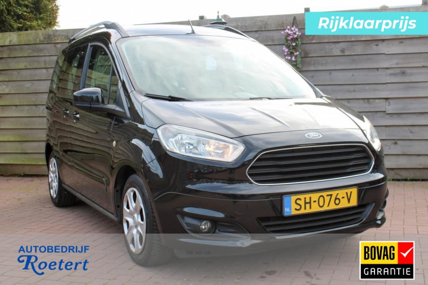 Ford Tourneo Courier - 1.0 101 pk Titanium Airco/RadioCD/Cruise/PDC 5 persoons - AutoWereld.nl