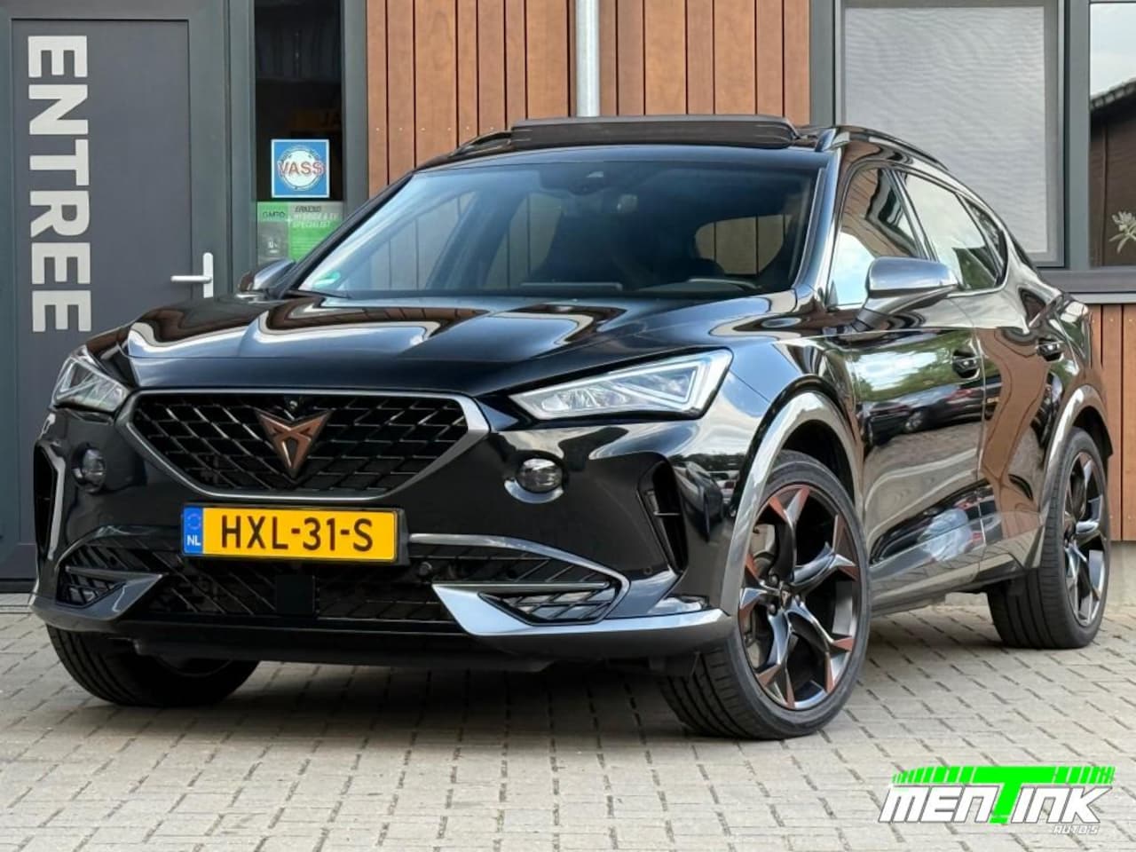 CUPRA Formentor - 1.4 E-HYB VZ PERF. Pano Trekhaak 360 camera - AutoWereld.nl