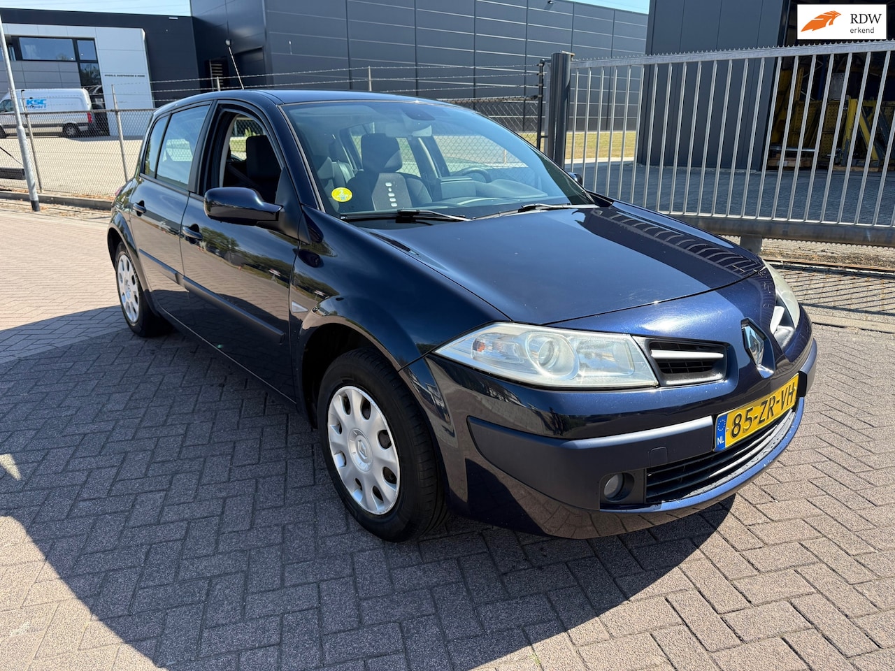 Renault Mégane - 1.6-16V Business Line **NETJES** NWE APK! - AutoWereld.nl