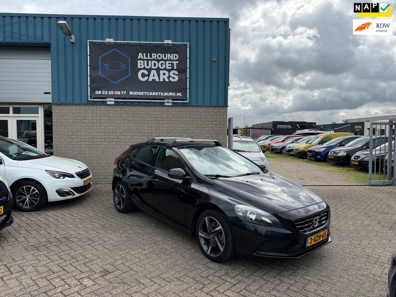 Volvo V40 - 2.0 D4 Momentum Business 2.0 D4 Momentum Business - AutoWereld.nl