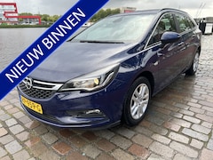Opel Astra Sports Tourer - 1.4 Business+ airco navigatie keurige auto
