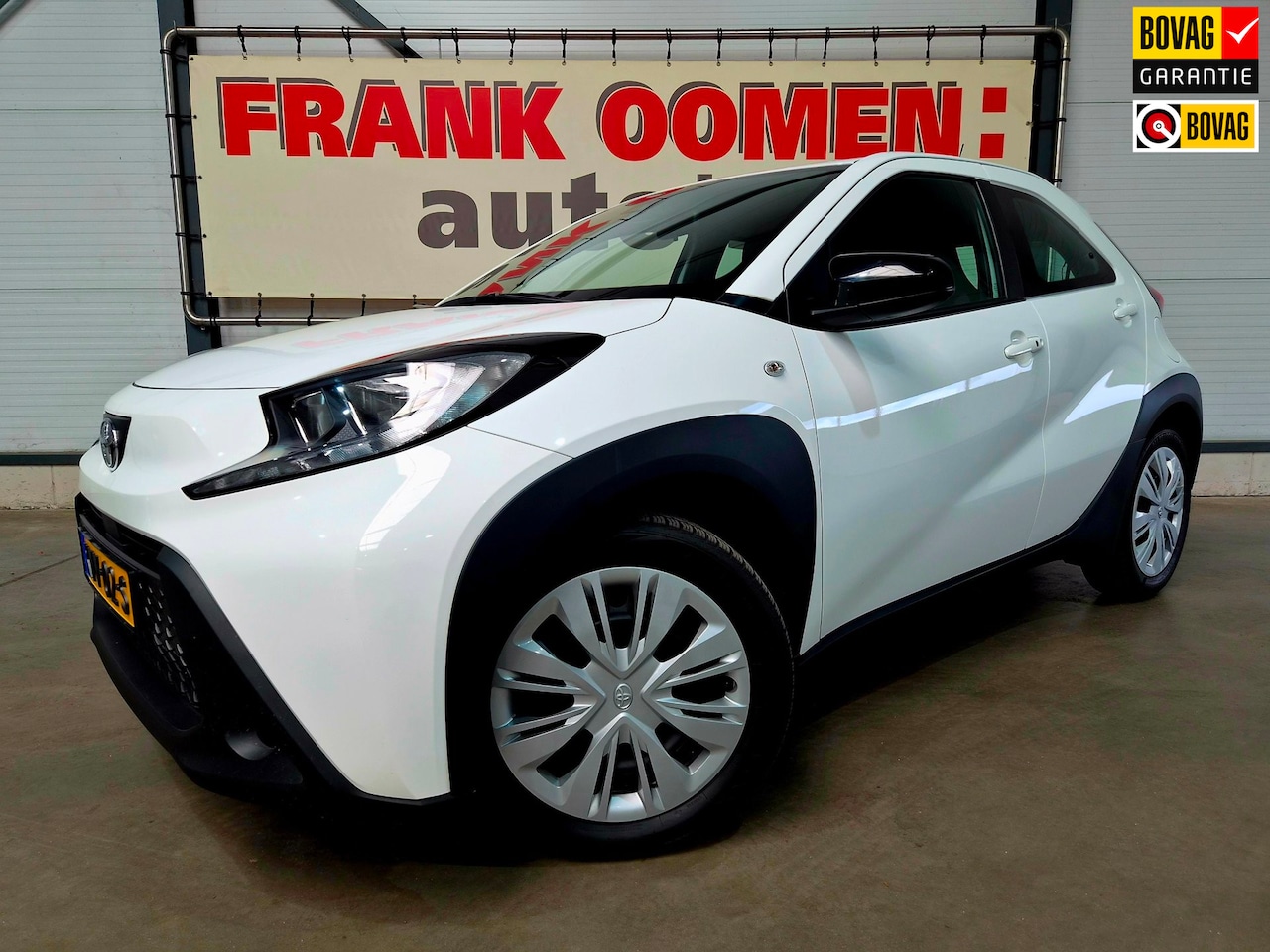 Toyota Aygo X - 1.0 VVT-i S-CVT 72PK Play + Keyless|Stoelverw.|LED|Camera|Climate|Adaptive Cruise|Apple|An - AutoWereld.nl