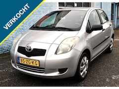 Toyota Yaris - 1.0 VVTi Spirit 5deurs
