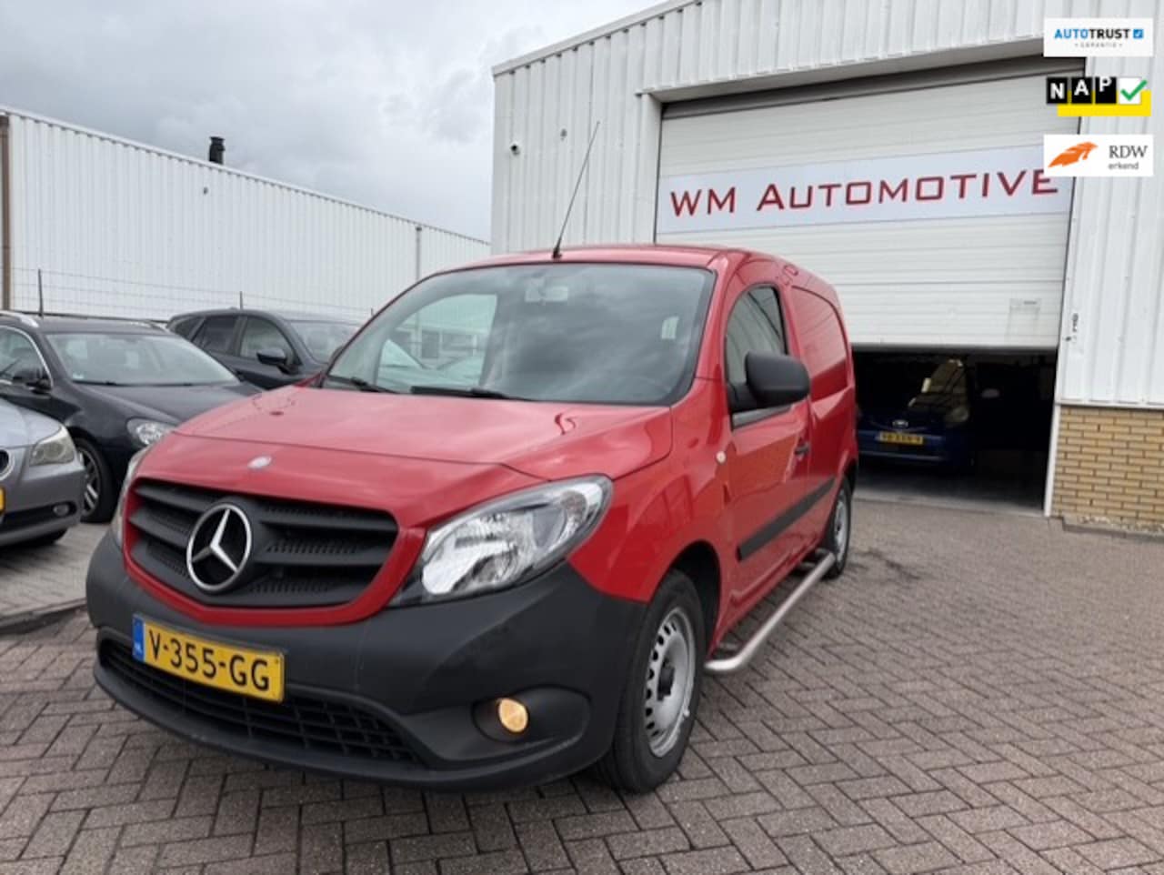 Mercedes-Benz Citan - 108 CDI BlueEFFICIENCY AIRCO APK T/M 17-5-2027 - AutoWereld.nl