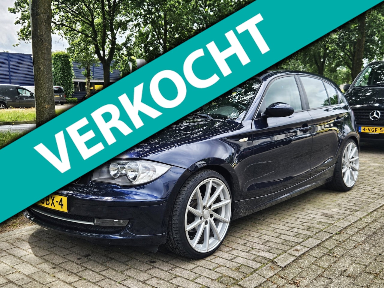 BMW 1-serie - 118d Corporate*Panodak*19 inch - AutoWereld.nl