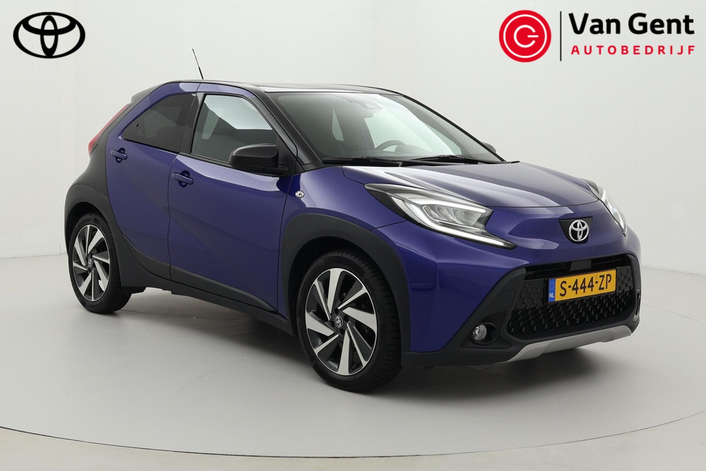 Toyota Aygo X - 1.0 VVT-i MT Envy | Apple Carplay / Android Auto | JBL | LED | 18 inch | Adaptive Cruise | - AutoWereld.nl