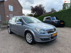 Opel Astra - 1.6 Cosmo