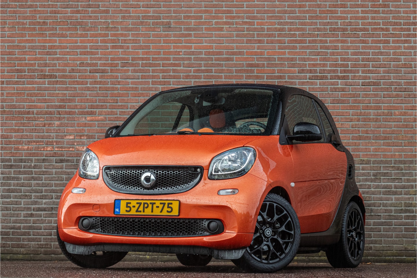 Smart Fortwo - 1.0 Joy Edition 1.0 Joy Edition, 2e eigenaar, 81.000km NAP, Climate control, Cruise control, Bluetooth. - AutoWereld.nl