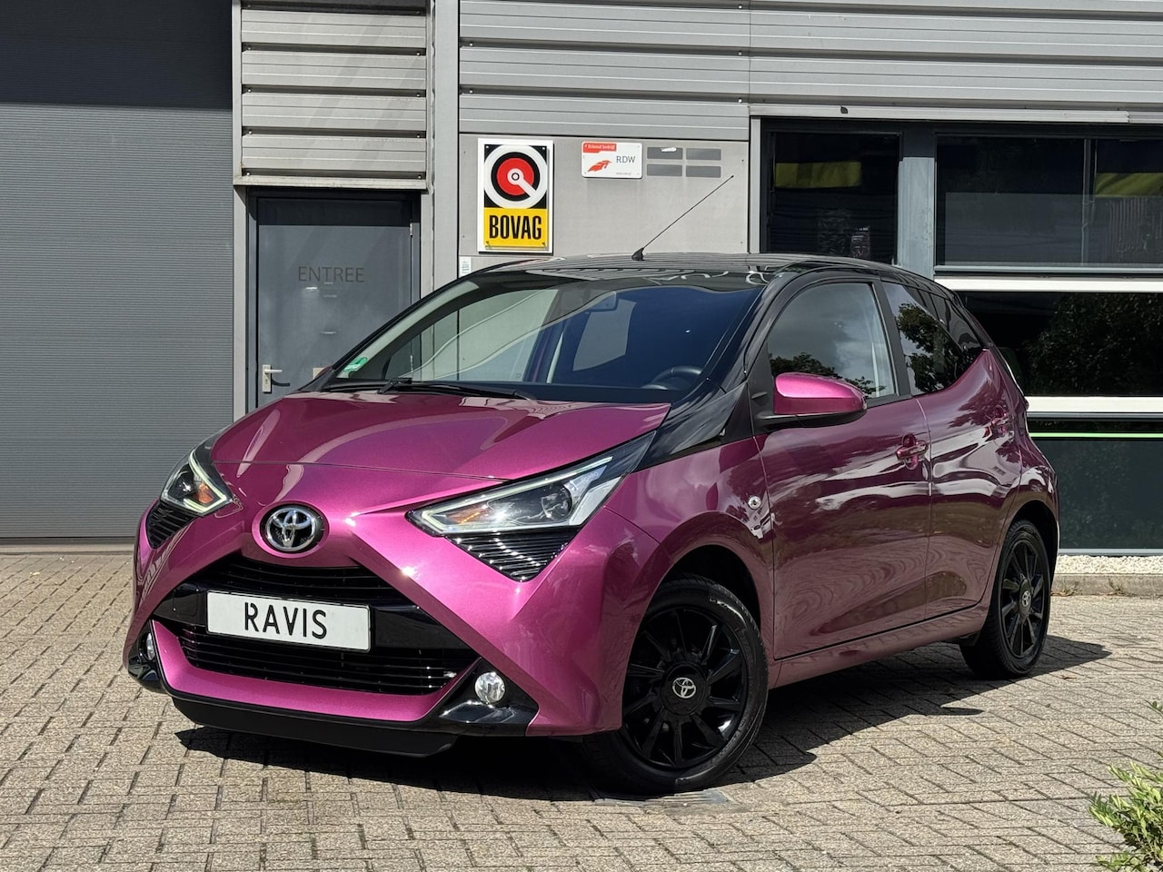 Toyota Aygo - 1.0 VVT-i x-cite | Carplay | LMV | Airco - AutoWereld.nl