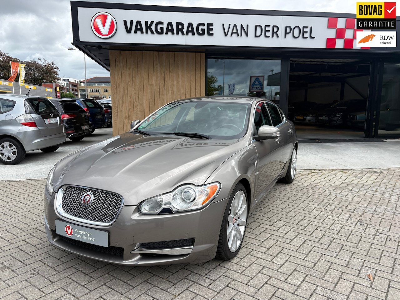 Jaguar XF - 3.0 V6 Luxury 3.0 V6 Luxury - AutoWereld.nl