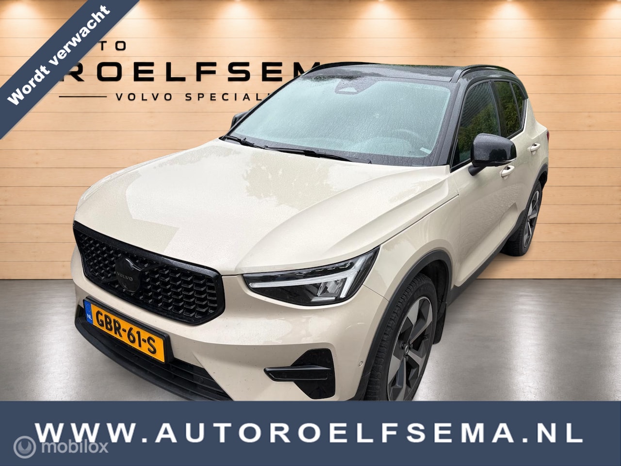 Volvo XC40 - 2.0 B4 Plus Dark | Panoramadak | Adaptive Cruise | Elektrische Stoelen | BLISS | 360 Camer - AutoWereld.nl