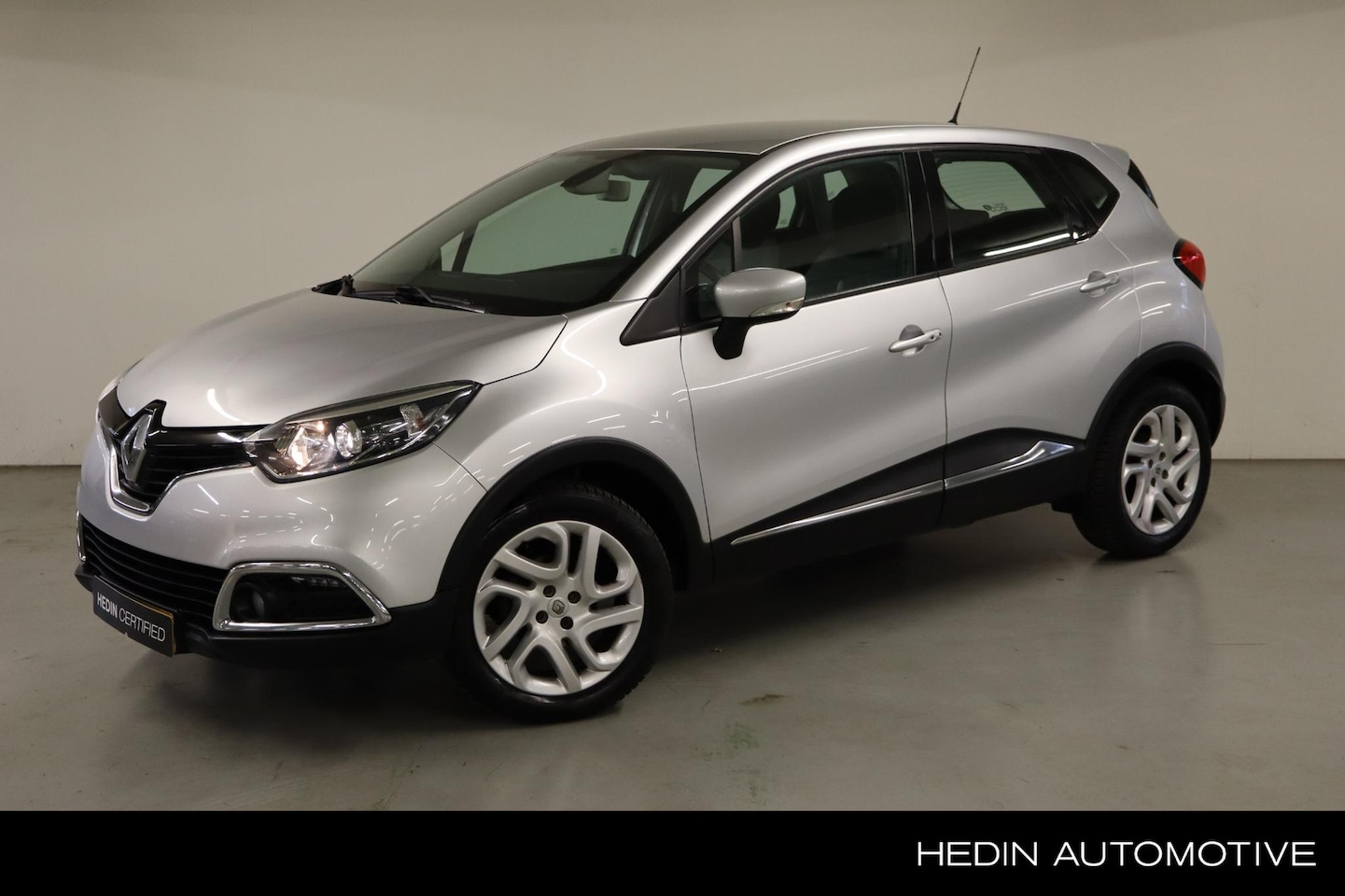 Renault Captur - TCe 90 Dynamique | MediaNav Multimedia & Navigatie | Climate Control | Parkeersensoren | C - AutoWereld.nl
