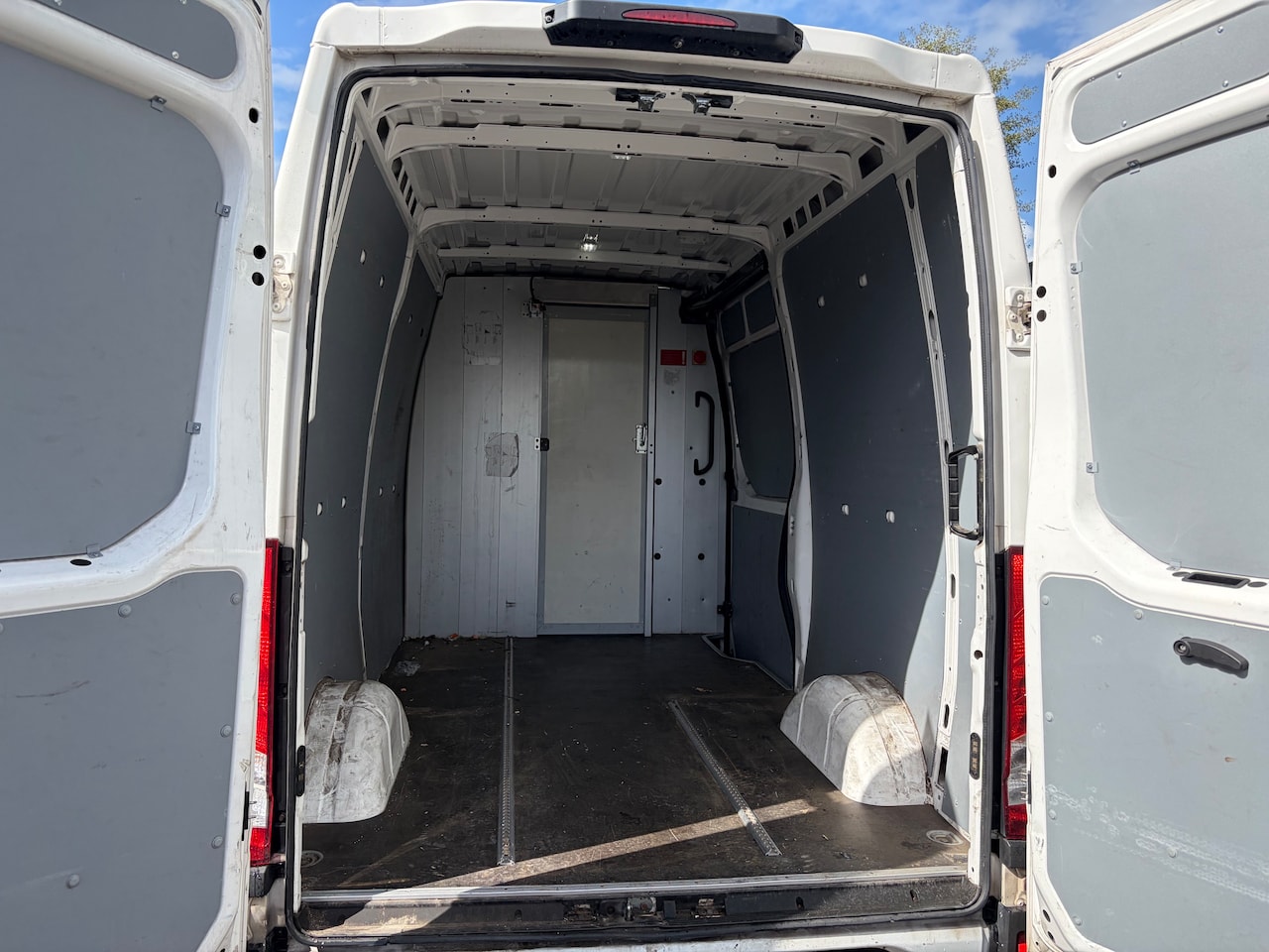 Iveco Daily - 35S12V 2.3 352 H2 L1H2 kort Euro 6! AHG 3500 kg!