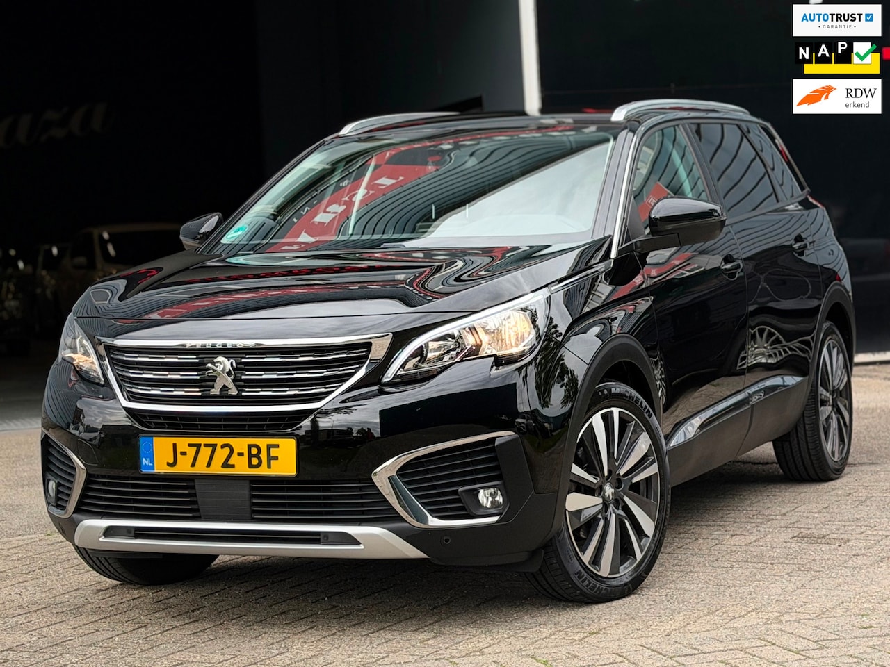 Peugeot 5008 - 1.2 PureTech Blue Lease Premium Avantage AUTOMAAT 7-PERSOONS KEYLESS/LEDER/STOELVERW./CARP - AutoWereld.nl
